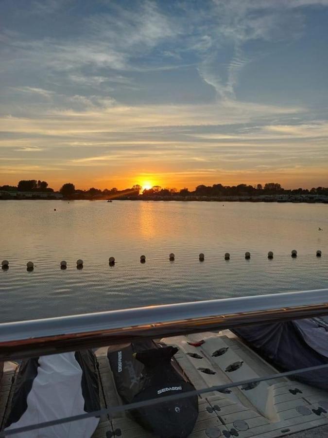 Crowle The Hygge Retreat At 7 Lakes Country Park, Lincolnshire别墅 外观 照片